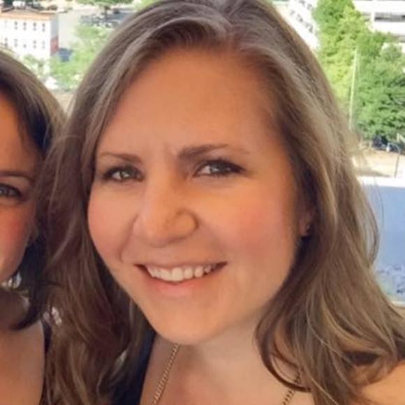 Meet your Posher, Alysen - Picture 1 of 1